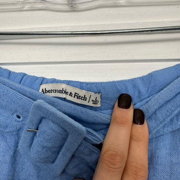 Abercrombie & Fitch Light Blue Linen Skirt w Belt and SHORTS underneath, Size L. - Picture 4 of 7